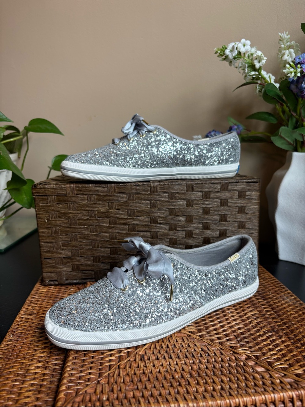 Keds x Kate Spade New York Champion Silver Glitter Ribbon Lace Sneakers Size 6